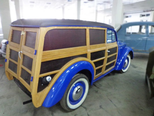 «Москвич-401-422» / «Moskwitch-401-422». 1955
